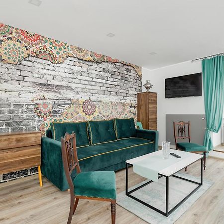 Nowoczesne I Stylowe Apartamenty W Centrum Bytomia Blisko Rynku By Noclegi Renters Esterno foto